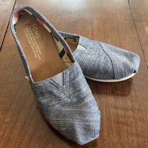 Blue Toms Size 6